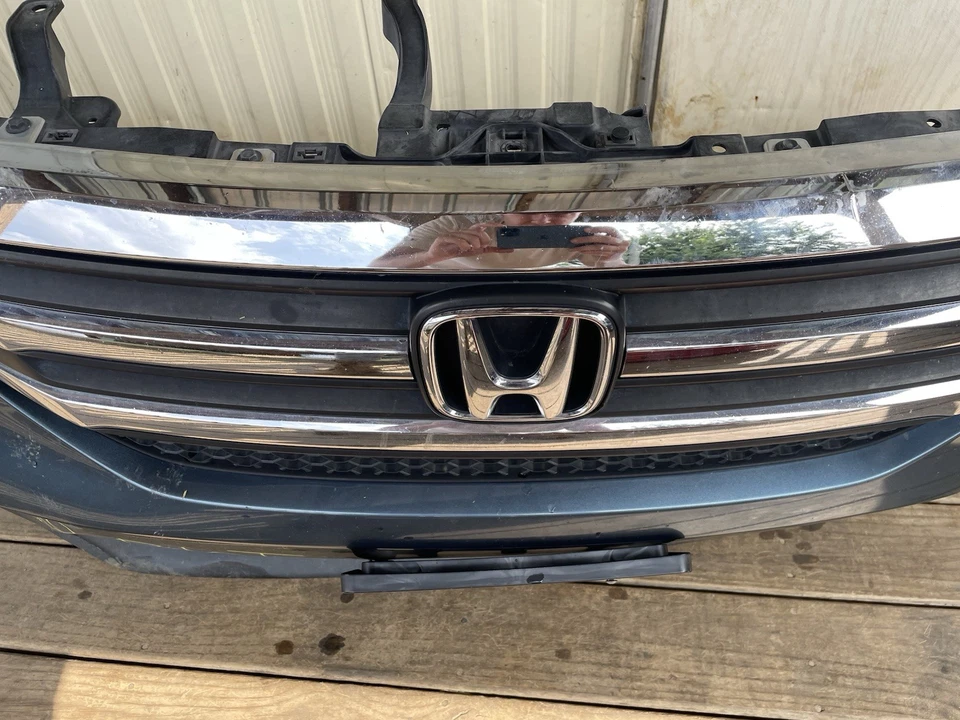 Parachoques delantero para Honda Pilot 2016-2018 (completo con parrilla) Foto 3 de 4