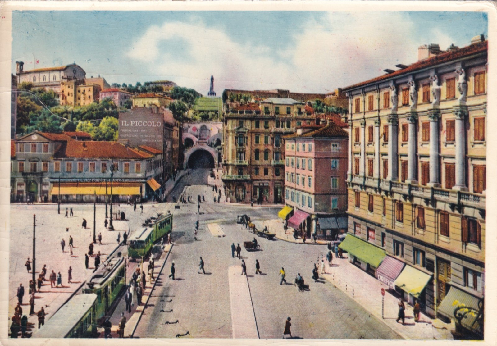 CARTOLINA DI TRIESTE ,PIAZZA C. GOLDONI - TRAM viaggiata 1954