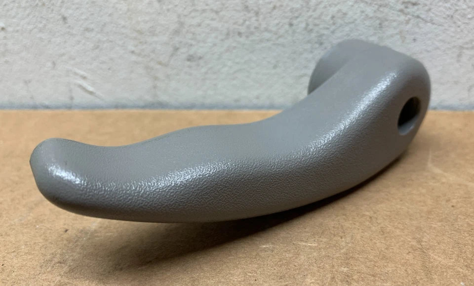 Chevy GMC CK1500 1988-1999 camioneta Silverado interior asiento pasajero palanca gris Foto 3 de 4