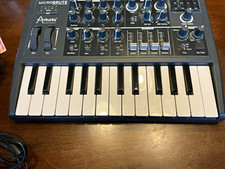 Arturia MicroBrute Analog 25-Key Keyboard Syn...