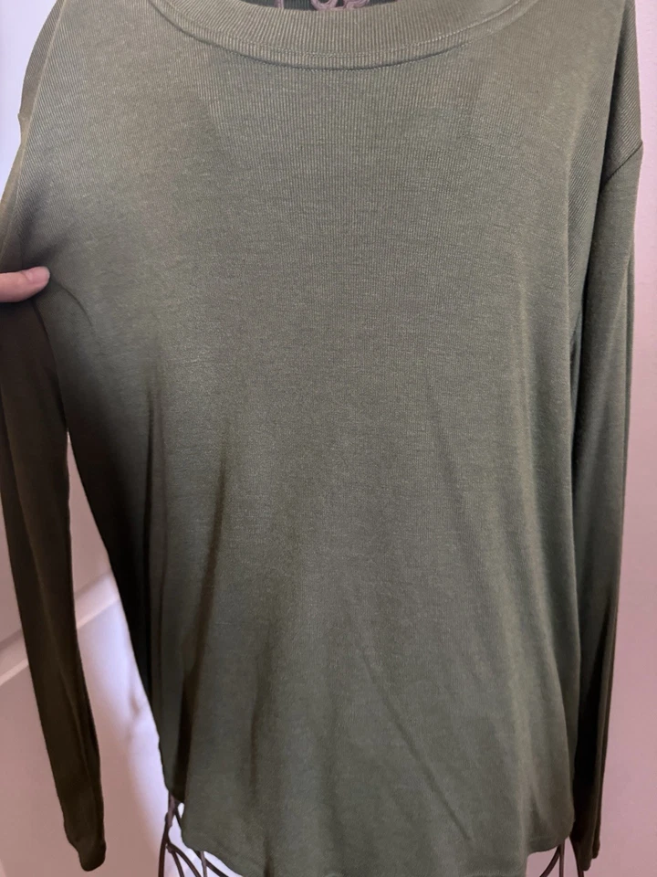 De Colección David Dart Sport Verde Oliva Tejido Cuello Redondo Top Talla Mediana Manga Larga Foto 3 de 4