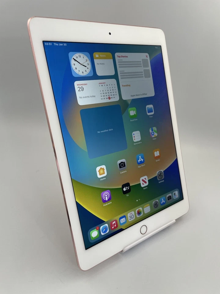 Apple iPad Pro 1st Gen 9.7" A1673 Rose Gold Wi-Fi 32GB 128GB 256GB iPadOS Tablet - Image 2 of 4