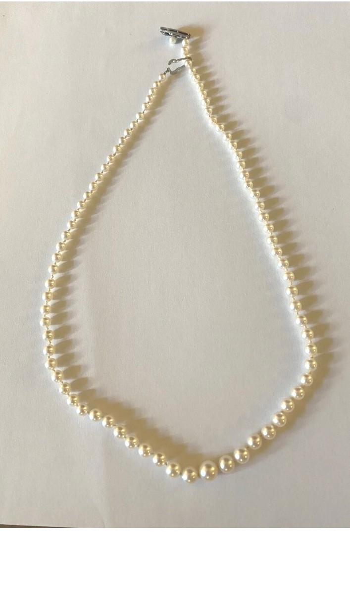Mikimoto Graduated pearl necklace vintage 18” - Main Image