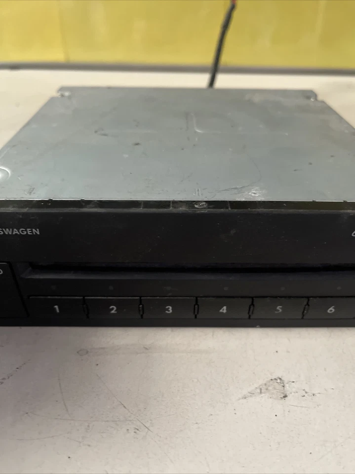 Original VW Gamma V 5 Radio 1J0035186D Fehlt  Code Golf 4 Passat 3B 3BG LCD - Bild 3 von 4