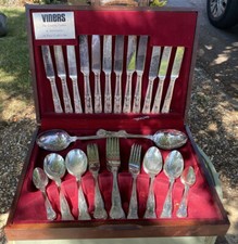 VINERS KINGS PATTERN CANTEEN OF 44 CUTLERY SILVER PLATE SPOONS KNIFES FORKS Vgc