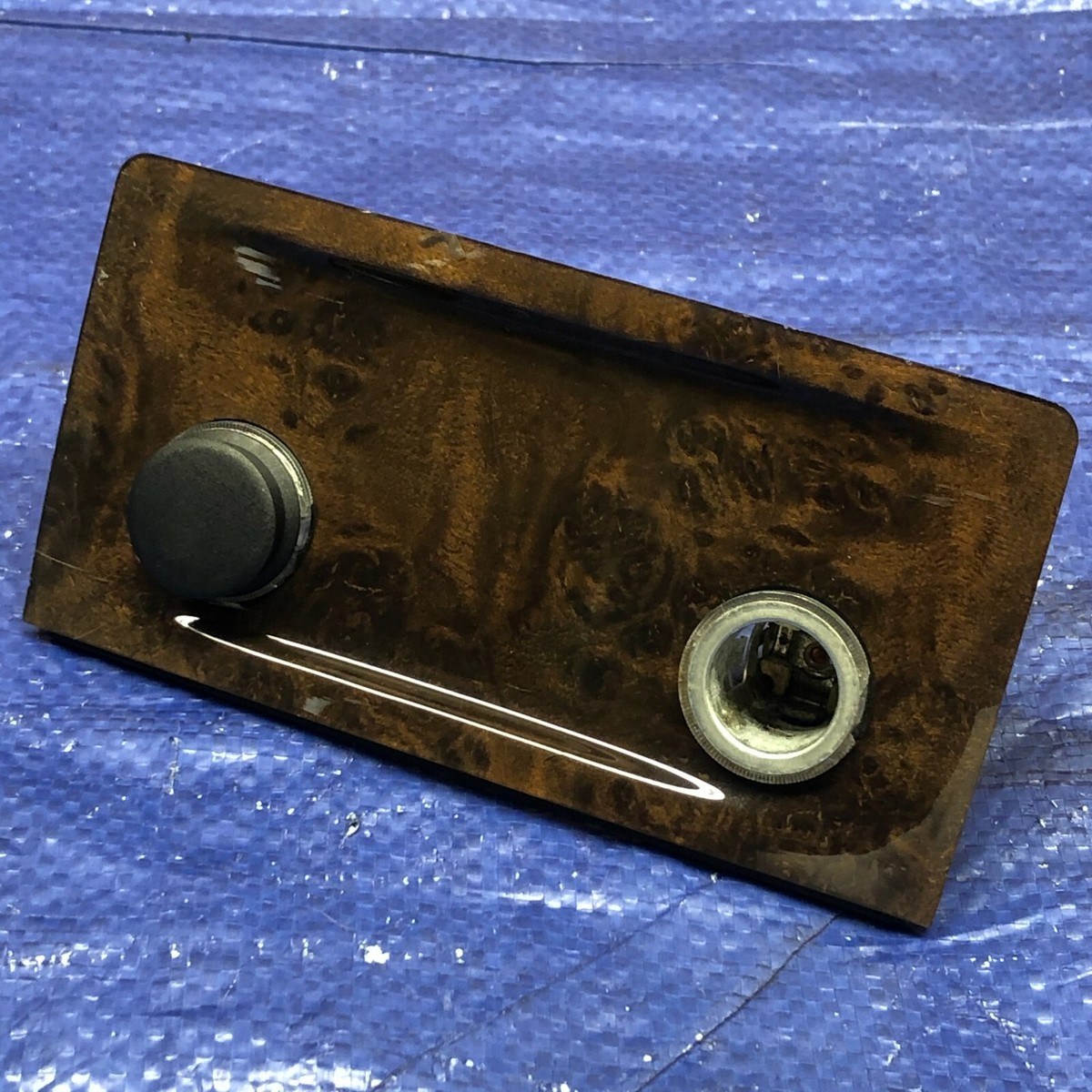bmw e60 cigarette lighter 04-10 BMW E60 5 SERIES REAR CENTER CIGARETTE LIGHTER LIGHT POWER WOOD TRIM  N1