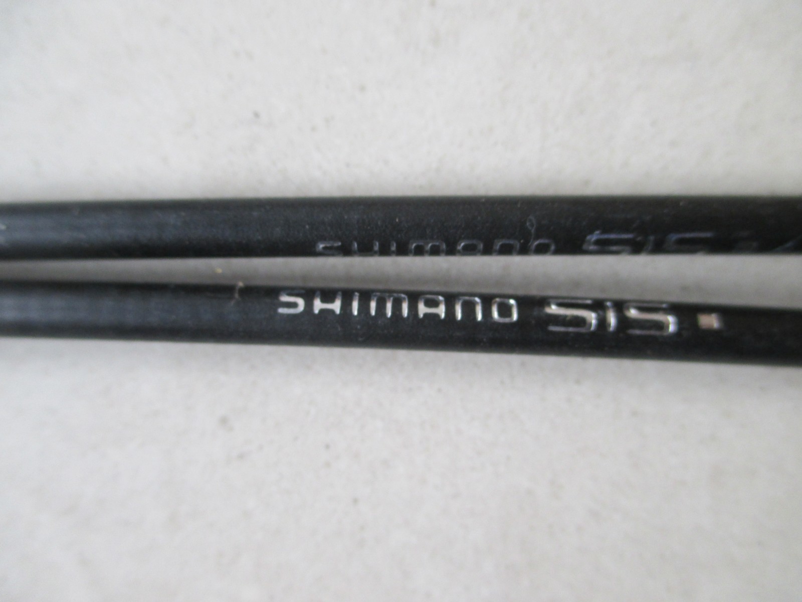 Shimano Bike Gear Cable Housing 560mm Long Black With Ferrules Ends x 2