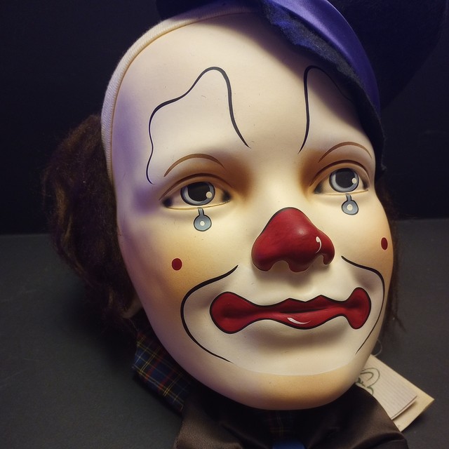 So many vintage collectables