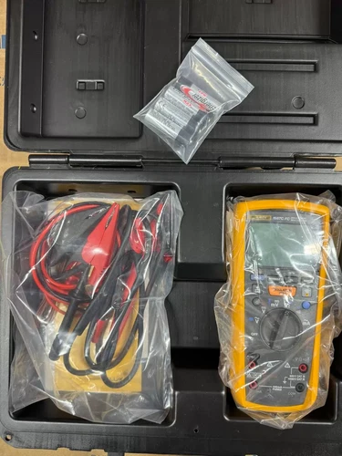 FLUKE 1587C Insulation Multimeter