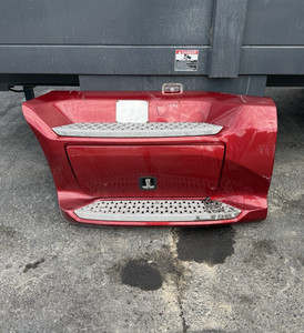 2020 PETERBILT 579 LEFT/ DRIVER SIDE CAB STEP FAIRING A33-1163