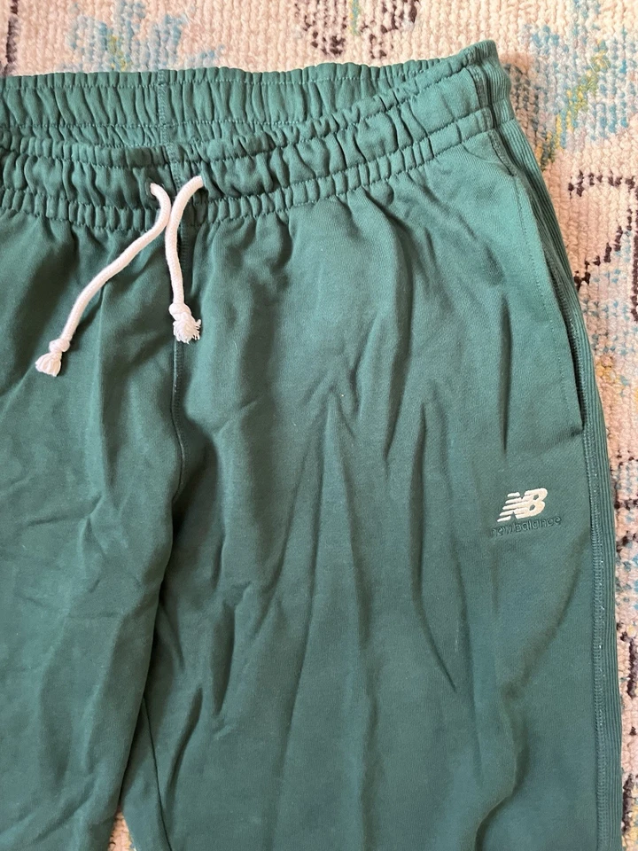 Pantalones deportivos New Balance de felpa francesa de algodón Forrest verde grandes Foto 2 de 4