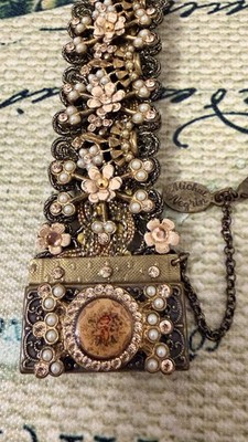 Michal Negrin Rhinestone Enamel Lace peach & pearl Flowered