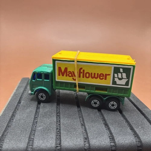 1976 Matchbox Lesney Superfast Mercedes Container Truck Green Mayflower #42