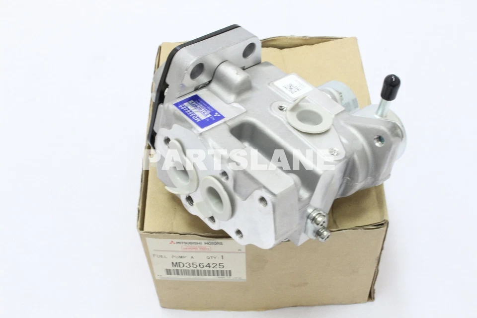 Bomba de combustível original do fabricante Mitsubishi Montero Pajero MD356425 - Imagem 3 de 4