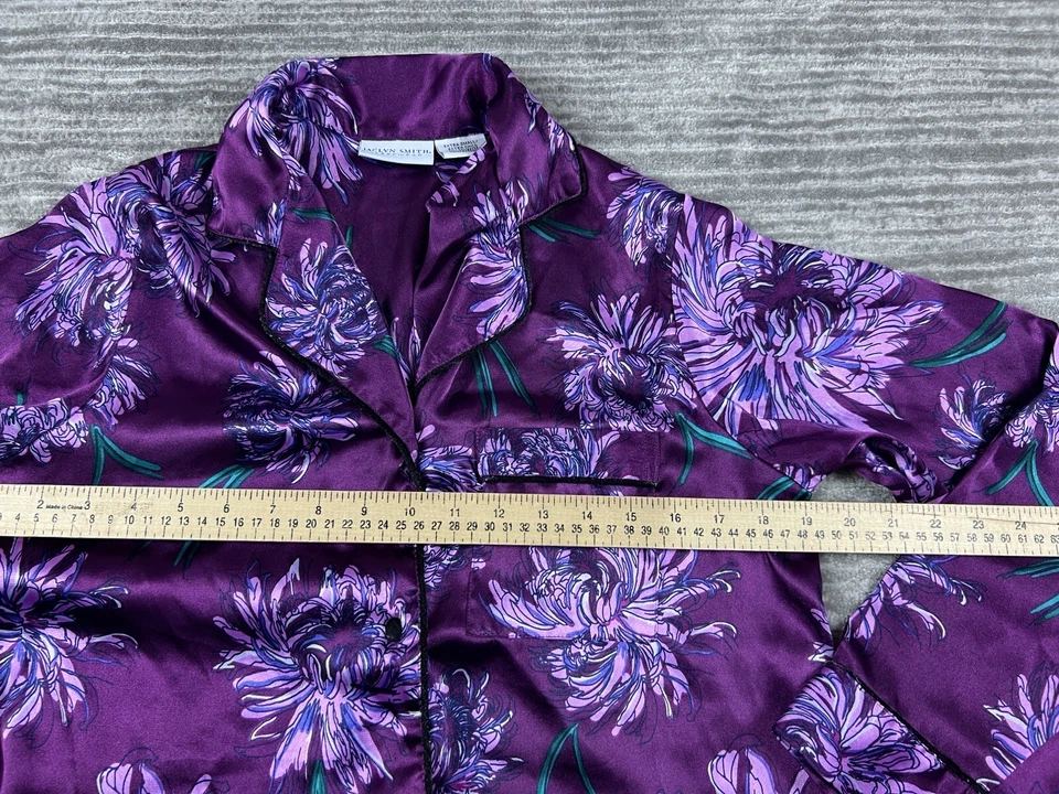 Prendas para dormir Jaclyn Smith Top para mujer XS púrpura floral botón delantero manga larga satinado Foto 4 de 4