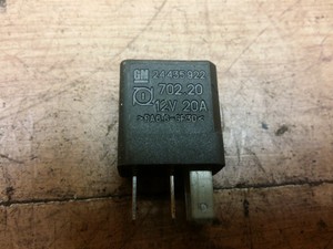 Реле gm 24435922