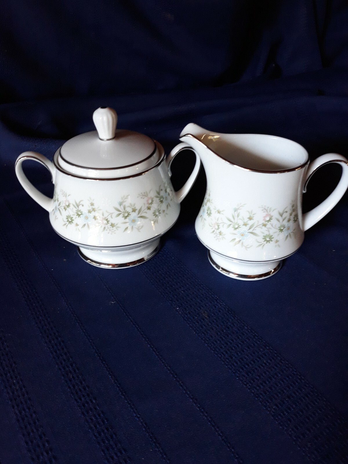 Noritake,  SAVANNAH,  Cream & Sugar Set