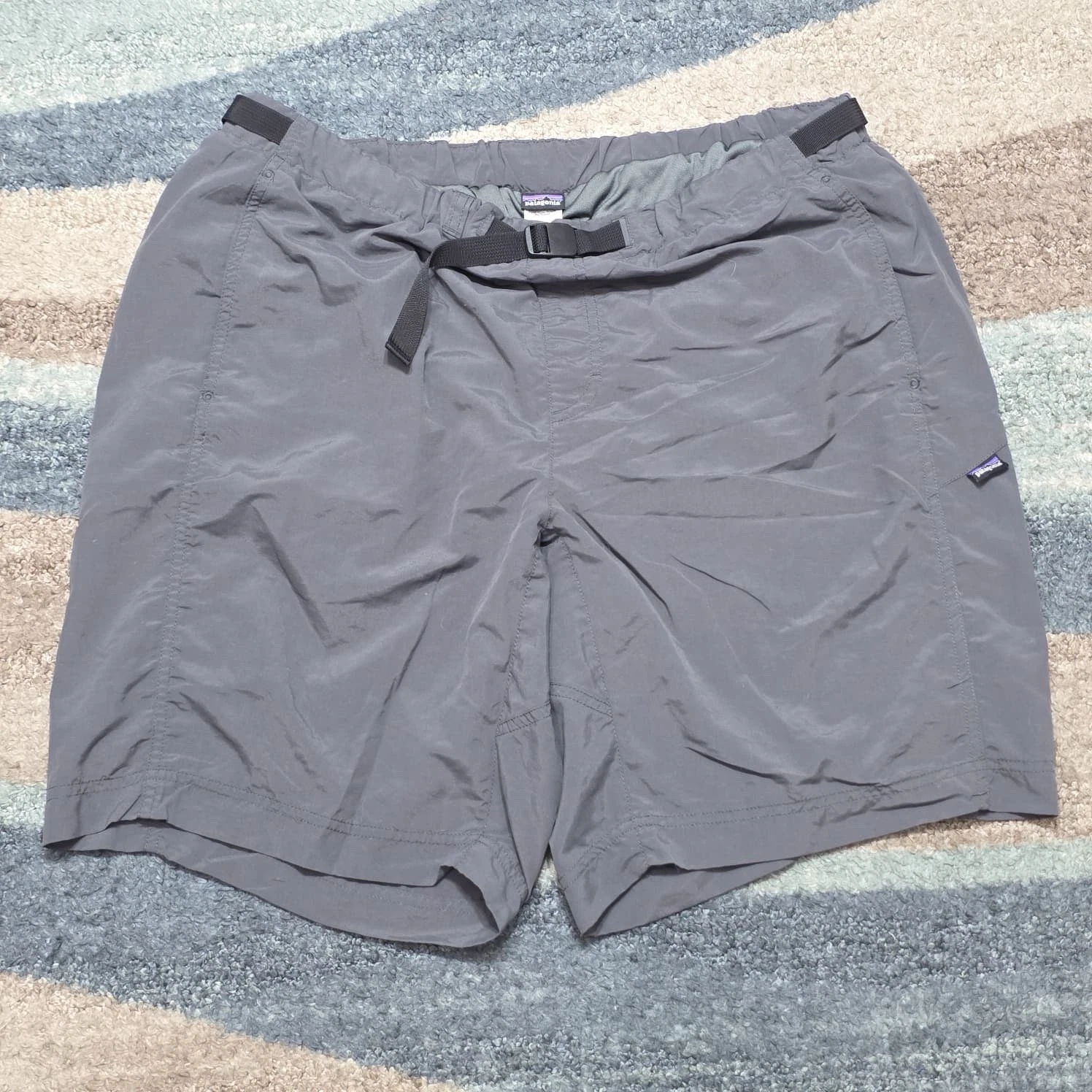 Patagonia Men’s Gray Nylon Hiking Shorts Belted Outdoor Trail XL
Opens in a new window or tab