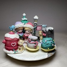 Precious Moments Enesco 2000 Christmas Carolers Mini Tea Set Cute Figurines