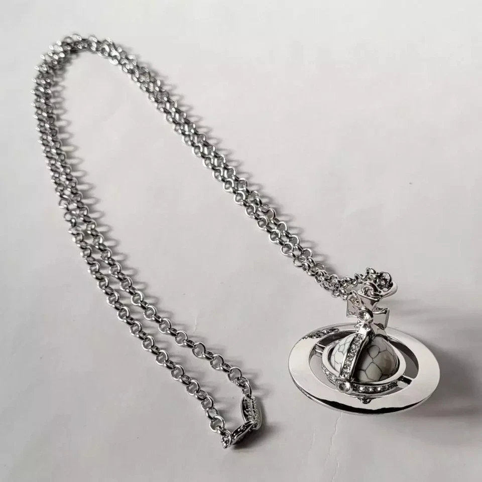 Collana con ciondolo sfera media Vivienne Westwood N6791 - Immagine 4 di 4