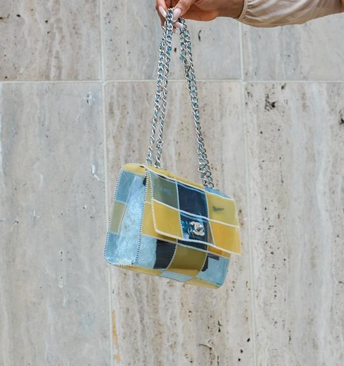 VINTAGE●CHANEL●シャネル ブルー PVC素材 ショルダーバッグ Rare Vintage CHANEL Blue and Beige PVC Stitched Patchwork CC