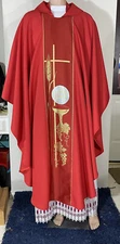 RED VESTMENT CHASUBLE & STOLE (R0052)