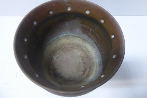 PRESSED BRASS EMBOSSED JARDINEER PLANTER POT URN - Picture 6 of 8