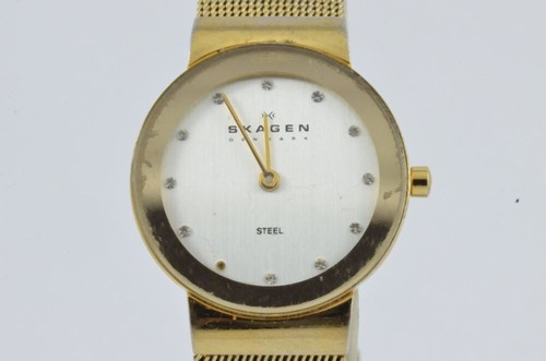 Skagen Women's Watch Quartz 30MM Vintage Stainless Gold Plated Nice Condition