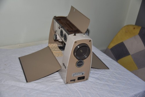 Máquina de coser Elna Lotus TSP - Hecha en Suiza. Pedal necesita - Imagen 14 de 20