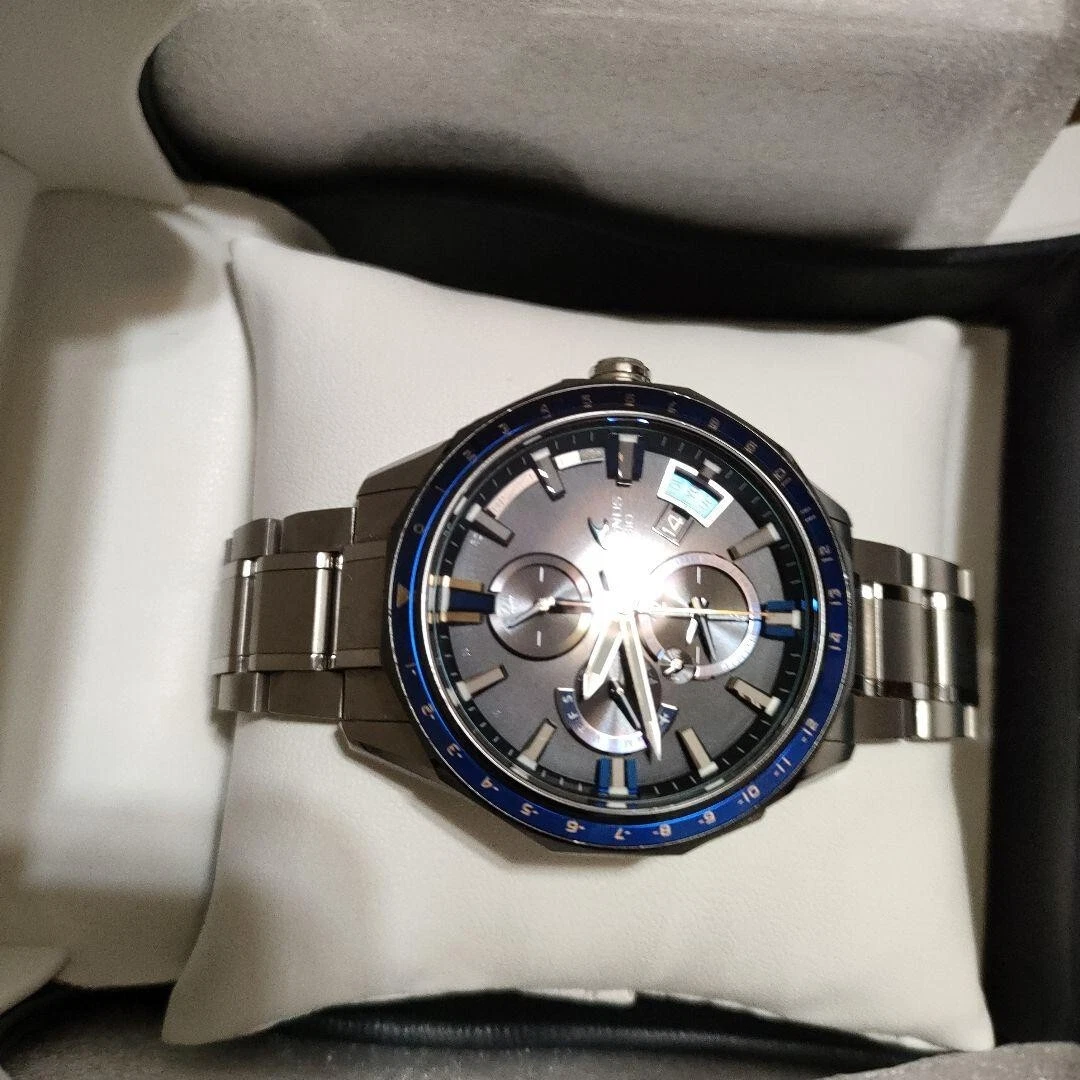 CASIO Oceanus OCW-G2000G-1AJF titanium GPS hybrid radio solar