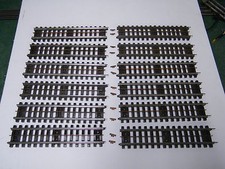 12 - LIONEL 32 SUPER O STRAIGHT TRACK WITH ALL RAIL PINS  BUS BAR CLEANED