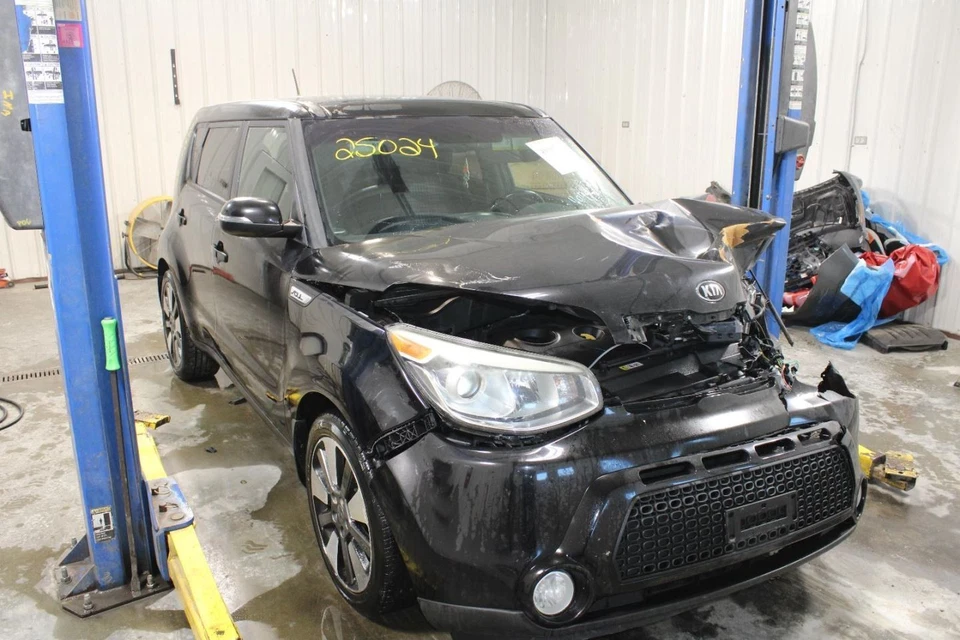 2015 KIA SOUL Used Shifter Handle FWD 2.0L OEM 89000 Miles - Check Fitment! - Image 2 of 4