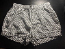 Old Navy Striped Gray and White Linen Cotton 3.25" Inseam Pull-On Shorts SMALL