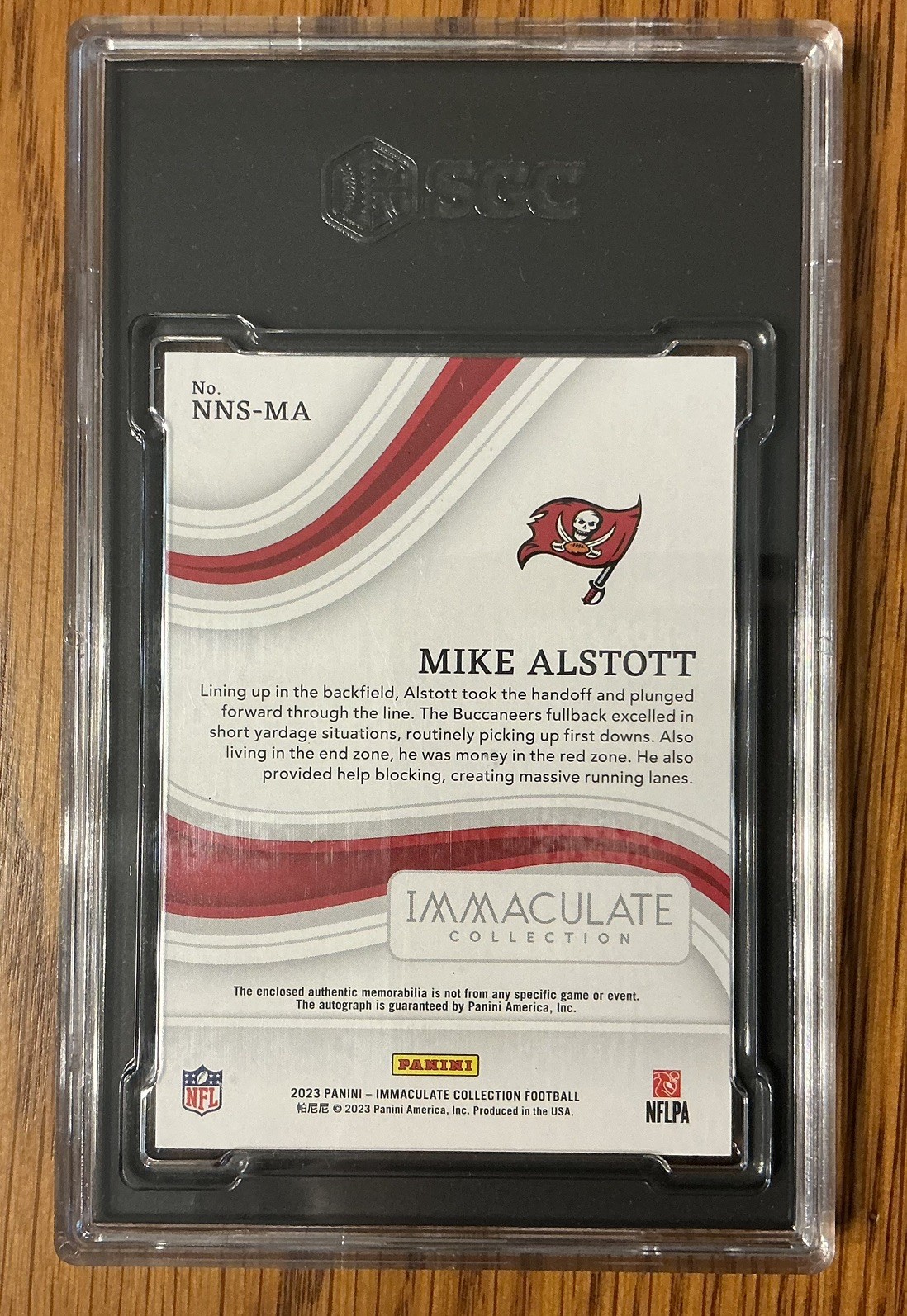 2023 Panini Immaculate Nameplate Mike Alstott Patch Auto Autograph #5/8 (1/1) view 2