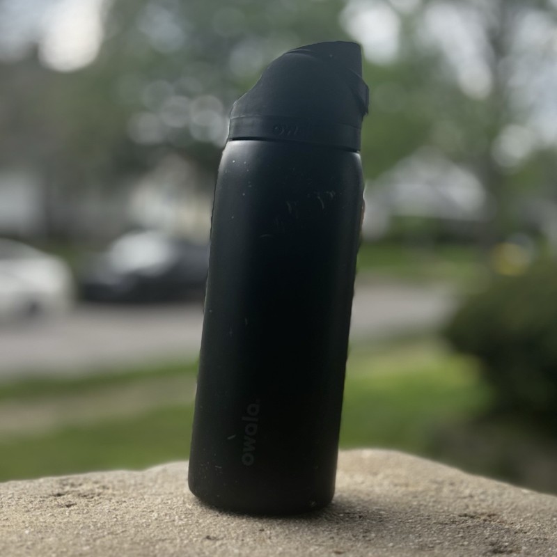 Owala Black Water Bottle 32oz / 945mL FreeSip  