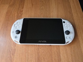 Sony PS Vita PCH-2000 Slim White + Charger GREAT CONDITION US SELLER