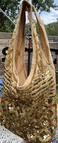 Borsa a tracolla oro metallizzato con perline a mano e paillettes con spalline larghe India - Foto 5 di 18