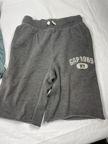 Boys Three activeWear Shorts Two Pair Gap Sweat short 1 Pair Under Armour Large - Picture 2 of 8