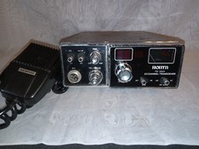 Vintage Robyn TR-123D CB radio With Hand Piece 23 Channels