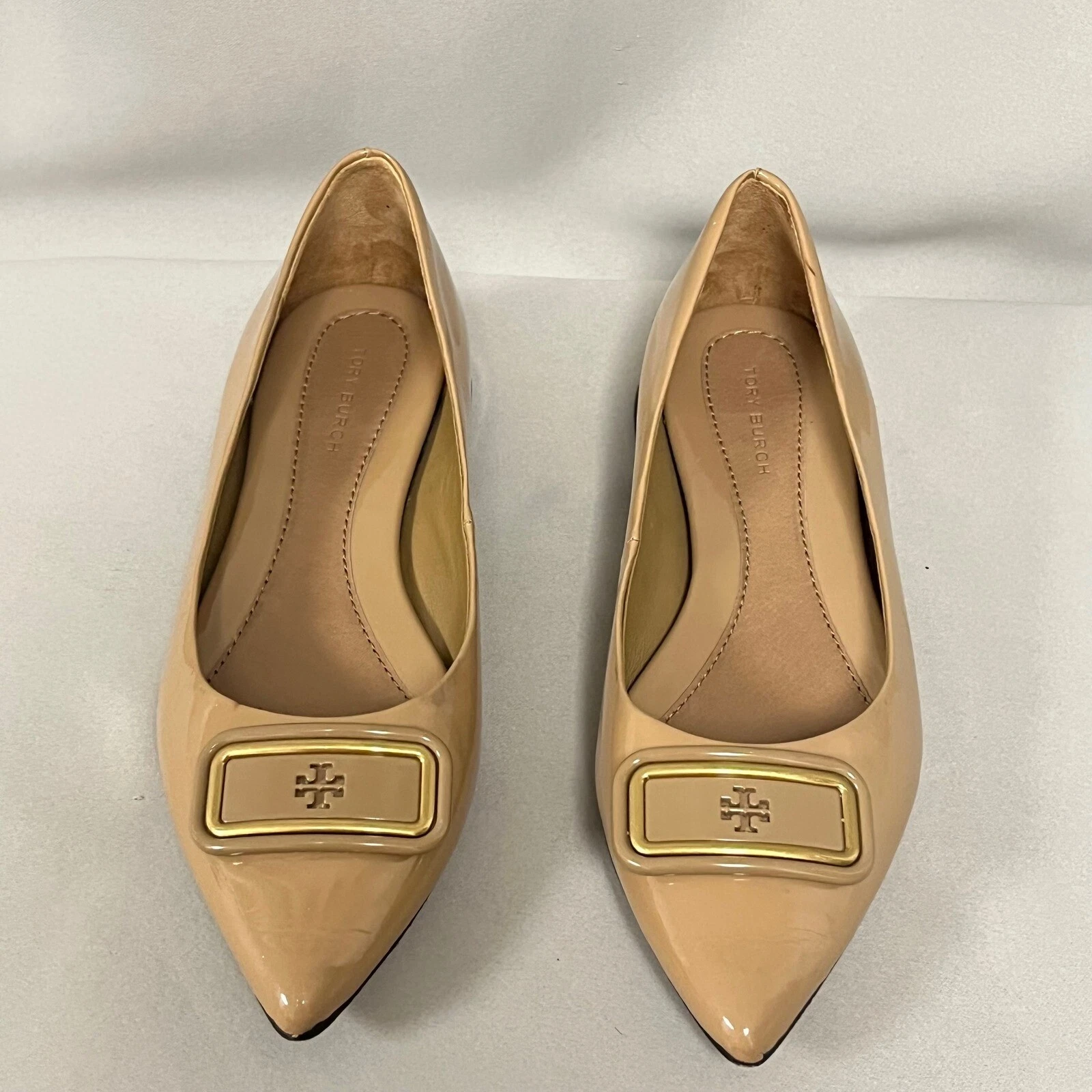 Tory Burch decolte in pelle con tacco a blocco a punta beige taglia 5M
