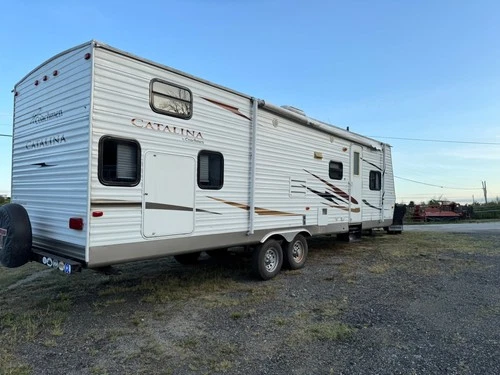 Coachman Catalina 30 Ft Travel Trailer Camper 2010
