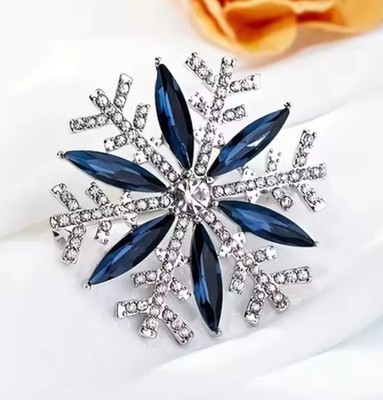 ICE BLUE HOLIDAY SILVER RHINESTONE SNOWFLAKE PIN BROOCH~CHRISTMAS WINTER GIFT