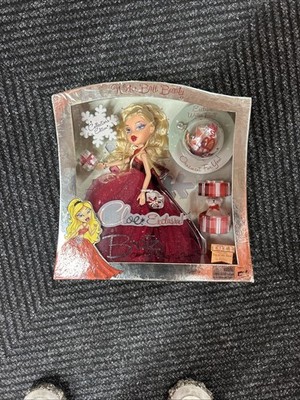 Bratz Winter Ball Beauty Cloe Doll 2004 Exclusive Collector's Edition w/Ornament