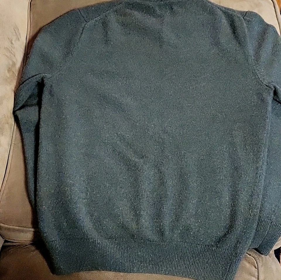 J. Suéter CREW CARIAGGI Cashmere gola redonda verde tamanho P novo sem etiquetas! - Imagem 4 de 4