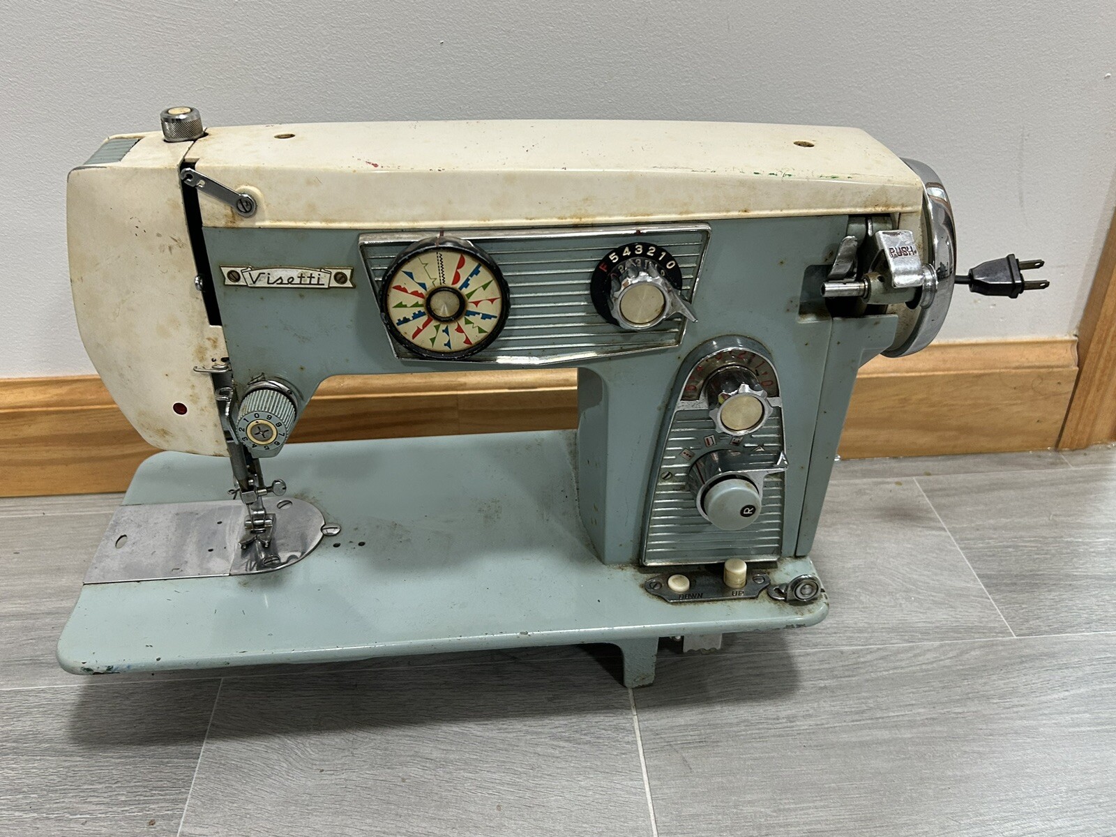 Affordable and Reliable Sewing Machine for All Projects-image