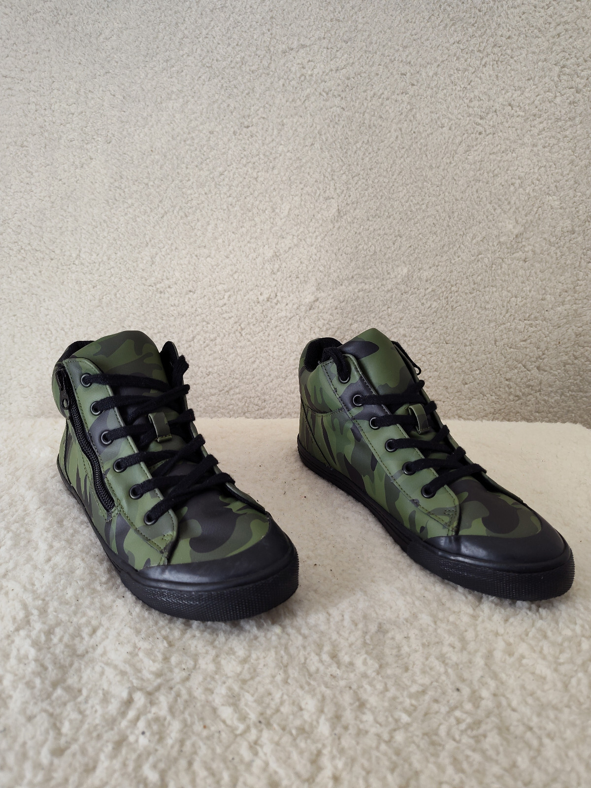 5 Green Camouflage Textile Lace Up Skyler High Top Shoes