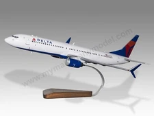 Boeing 737-900ER Delta Airlines Scimitar Winglets Desk Wood Airplane Small 1/130