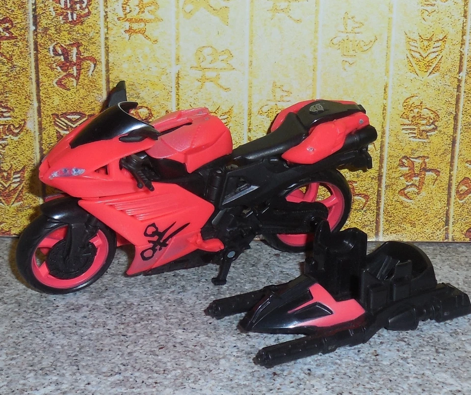 Transformer Revenge Of The Fallen ARCEE Complete Motorcycle Rotf Deluxe Figure  - Image 2 of 4