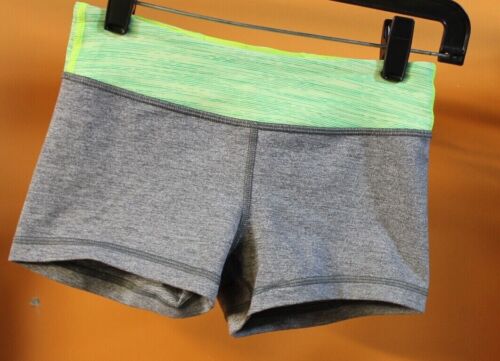 LULULEMON IVIVVA GRAY/GREEN STRETCHY BOOTY DANCE GYMNASTIC SHORTS GIRLS  10 - Picture 1 of 4