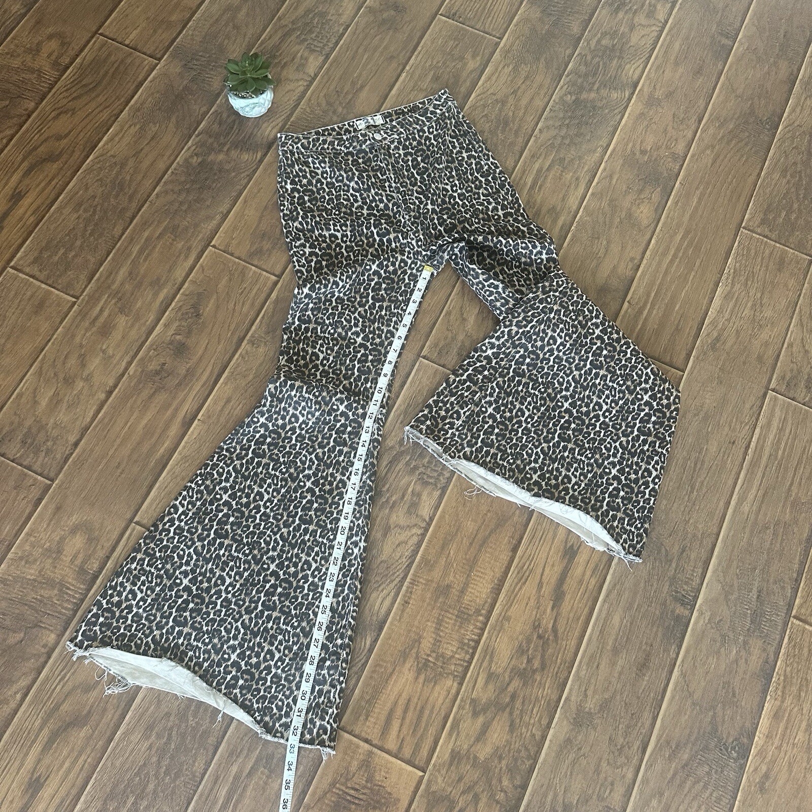 We The Free Just Float On leopard - image 7